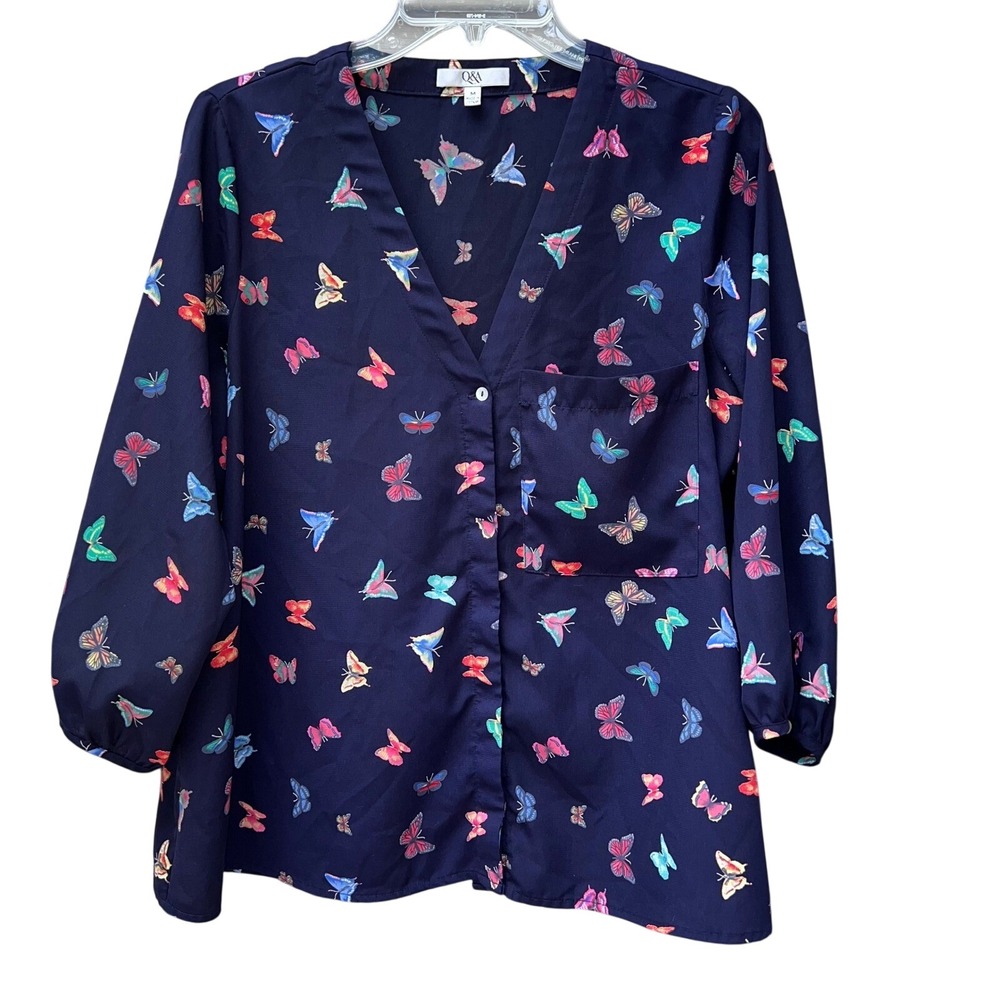 Q&A‎ Navy Blue Butterfly Print V-Neck Blouse Split Back Top Women's M Beautiful!